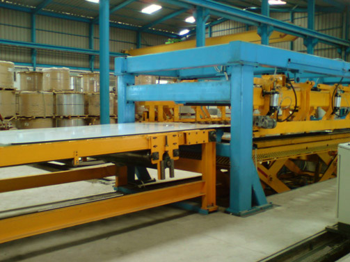 Inspection conveyor & Bomb-door Stacker for 2000 x 12 mm for stainless steel