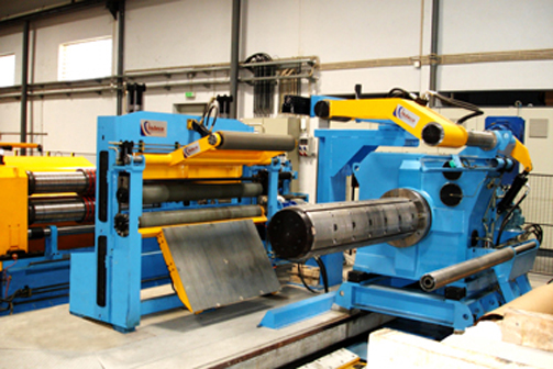 Hydraulic unwinding. Automatic coil centering. Power supply unit. Stainless Steel. 1500 mm x 3 mm - Speed 150 m/min.