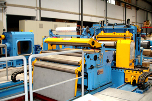 Traction roller set. Roller deburring. Unwinding foil slitting line. 1500 mm x 3 mm Speed 150 m/min